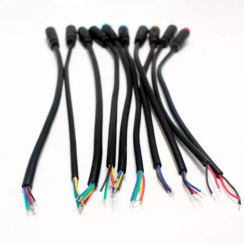 1153-1 Connecteur étanche 8 mm 4 broches - 5F – Image 1
