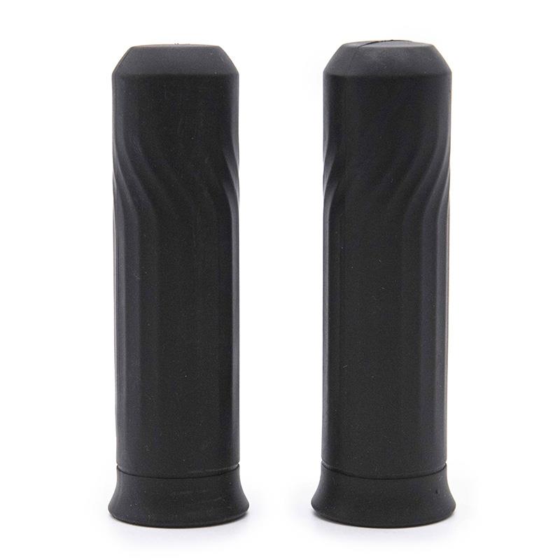 1329 Poignées en silicone noir pour NIU - 2 pcs. – Image 1
