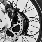 COMMANDO vélo électrique FATBIKE Vert militaire